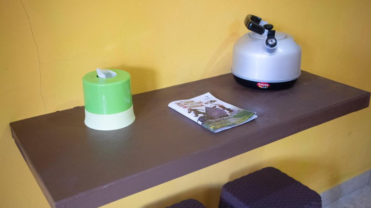 Tange Guest House Рутенг Екстер'єр фото